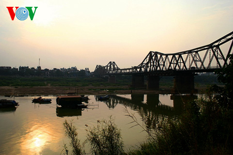 Jembatan Long Bien - Simbol dari ibukota Hanoi